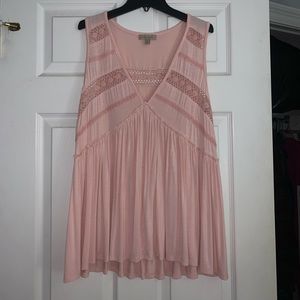 Light pink “wonderly” brand flowy tank top